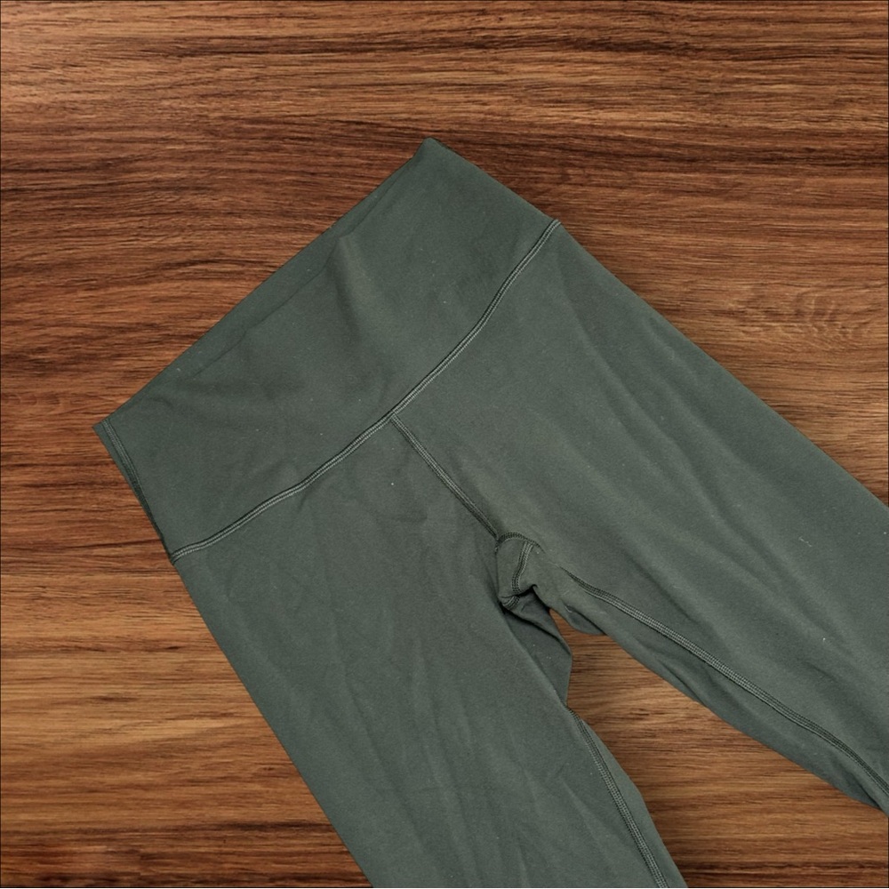 Lululemon Wunder Train High Rise Tights Size 6 Green‎ Cropped